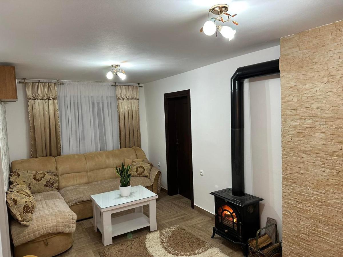 Apartmani Emily & Jully Nikšić Exterior foto