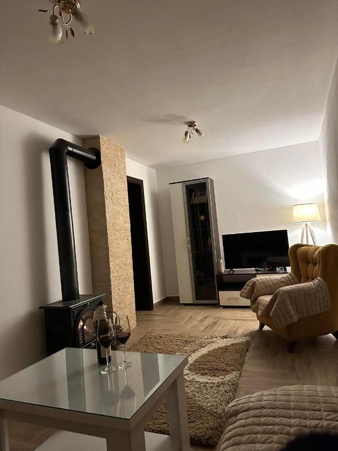 Apartmani Emily & Jully Nikšić Exterior foto