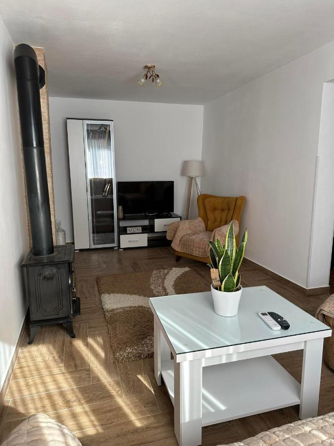 Apartmani Emily & Jully Nikšić Exterior foto