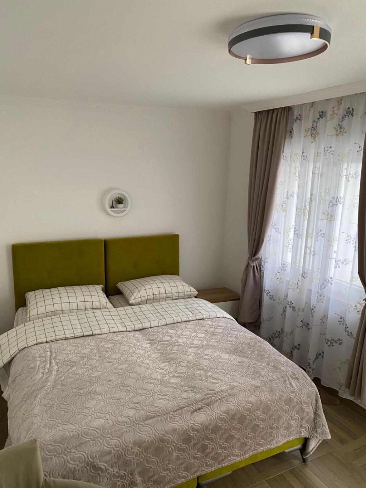 Apartmani Emily & Jully Nikšić Exterior foto