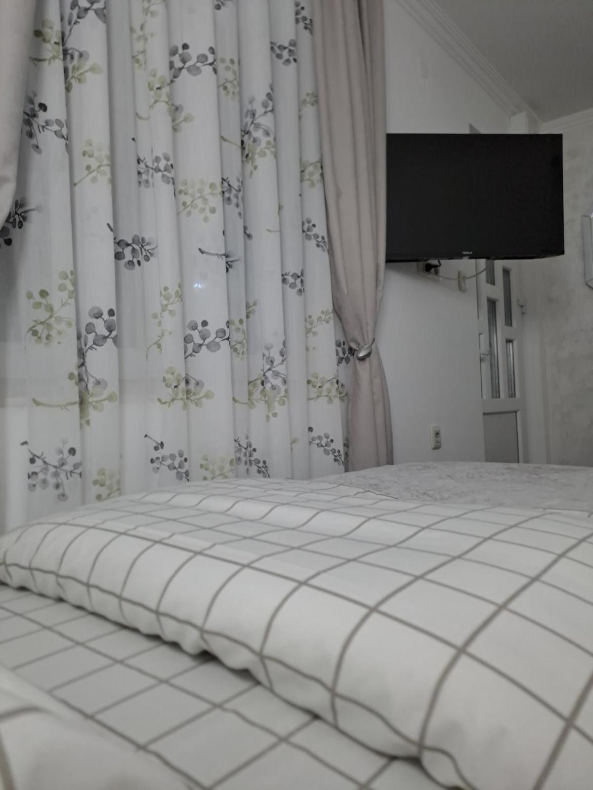 Apartmani Emily & Jully Nikšić Exterior foto