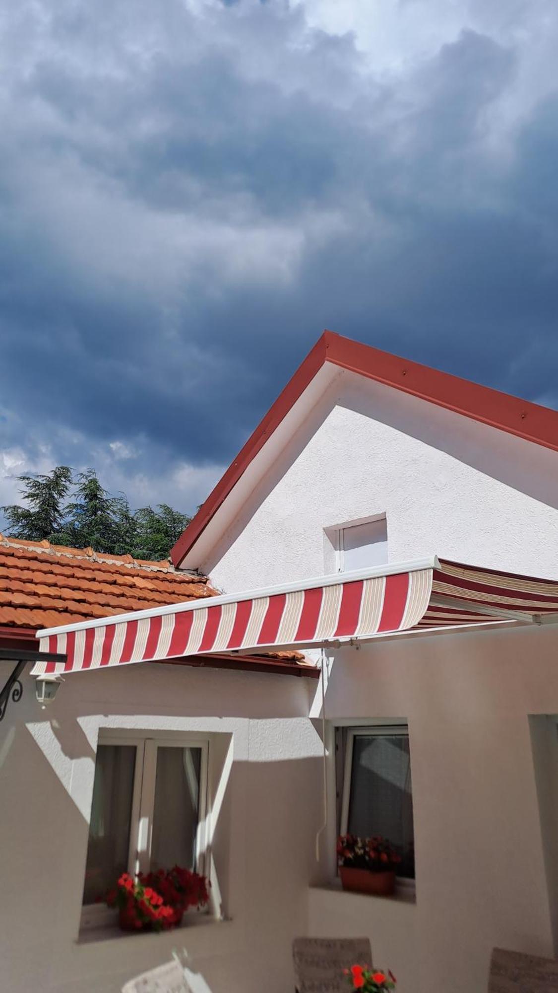 Apartmani Emily & Jully Nikšić Habitación foto